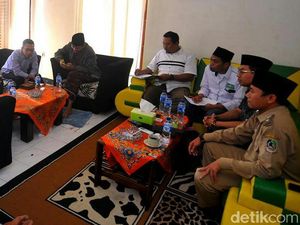 Rusuh Perguruan Silat dan Warga Banyuwangi Diselesaikan dengan Rekonsiliasi Rusuh Perguruan Silat dan Warga Banyuwangi Diselesaikan dengan Rekonsiliasi