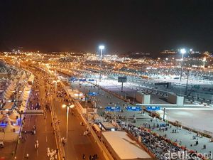 Mina di Antara Cahaya dan Perlawanan Manusia