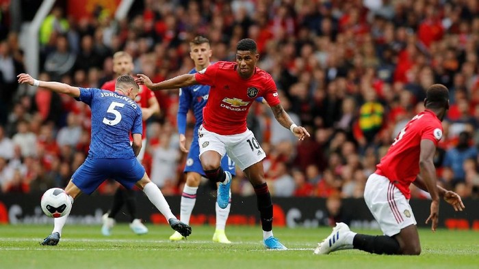 Manchester United mengalahkan Chelsea dengan skor 4-0 di partai pertama Liga Inggris yang berlangsung di Old Trafford, Minggu (11/8/2019) malam WIB.