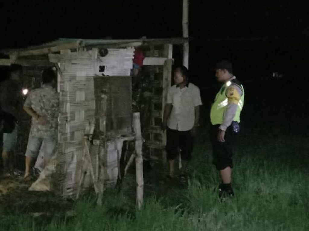 Seorang Petani di Ngawi Tewas Tersetrum Saat Perbaiki Pompa Air Seorang Petani di Ngawi Tewas Tersetrum Saat Perbaiki Pompa Air