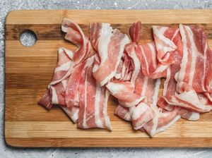 Dokter Temukan Cacing Pita di Otak Pria yang Doyan Bacon Babi Setengah Matang Dokter Temukan Cacing Pita di Otak Pria yang Doyan Bacon Babi Setengah Matang