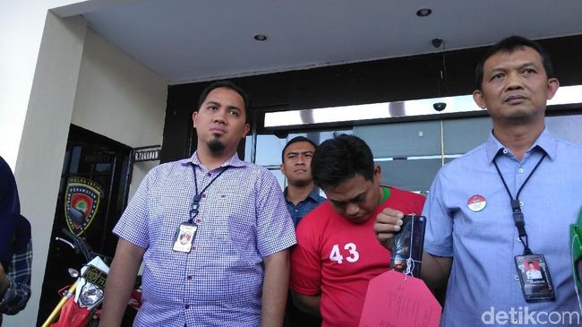 Berita Khilaf Driver Ojol yang Punya Cerita Kelam Curi Celana Dalam Minggu 15 Desember 2019 Berita Khilaf Driver Ojol yang Punya Cerita Kelam Curi Celana Dalam Minggu 15 Desember 2019