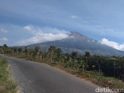 Terdeteksi Titik Api Baru di Lereng Gunung Sumbing
