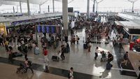 Suasana Bandara Hong Kong Usai Aksi Demo Anti Ekstradisi