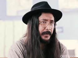 Jadi Vokalis Dewa 19, Karier Solo Ello Masih Terus Lanjut