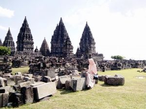 Candi Prambanan yang Selalu Instagramable