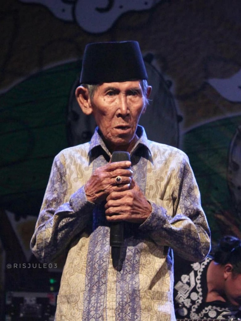 KH Mukhlas Wafat, PKB Jabar: Beliau Beri Teladan Politik Ada di Rakyat KH Mukhlas Wafat, PKB Jabar: Beliau Beri Teladan Politik Ada di Rakyat
