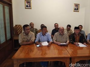 Apindo Adukan Bupati Karawang ke Ombudsman-Mendagri Soal Usulan UMSK Apindo Adukan Bupati Karawang ke Ombudsman-Mendagri Soal Usulan UMSK