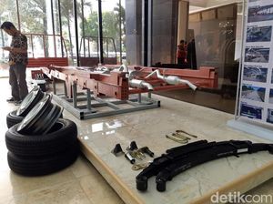 Intip Komponen Mobil Esemka yang Dibuat Dalam Negeri Intip Komponen Mobil Esemka yang Dibuat Dalam Negeri