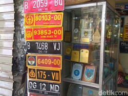 Ganjil Genap Picu Pelat Nomor Palsu, Ini Kata Tukang