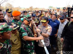 TNI Akan Kerahkan Hercules Bila Heli Water Bombing Sulit Padamkan Karhutla