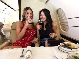 Kulineran Mewah Adinda Bakrie, Sosialita dan Sepupu Ipar Nia Ramadhani Kulineran Mewah Adinda Bakrie, Sosialita dan Sepupu Ipar Nia Ramadhani