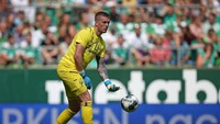 Jordan Pickford dinilai pantas jadi kiper terbaik Liga Inggris pekan ini, usai membantu Everton lolos dari terkaman Crystal Palace. Everton bermain imbang 0-0 setelah menghabiskan 15 menit terakhir dengan 10 orang menyusul kartu merah Morgan Schneiderlin. (Foto: Cathrin Mueller/Getty Images)