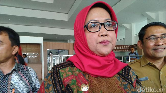 Protes Bupati Bogor Gegara Warga DKI Serbu Puncak Saat Pandemi Protes Bupati Bogor Gegara Warga DKI Serbu Puncak Saat Pandemi