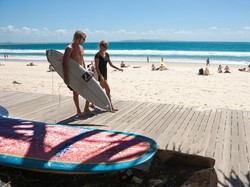 Viral Jasad Alien di Pantai Australia, Apa Sebenarnya Itu?