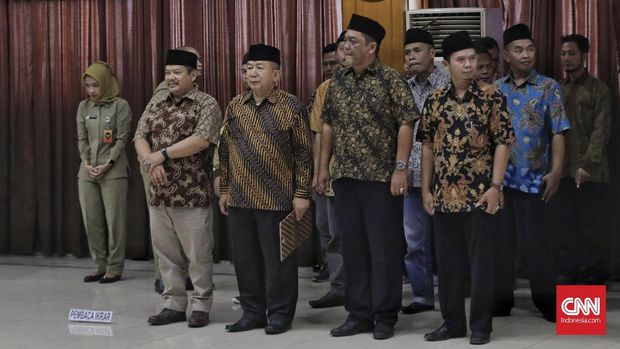Sarjono (tengah) bersama 13 rekannya yang merupakan eks DI/TII.
