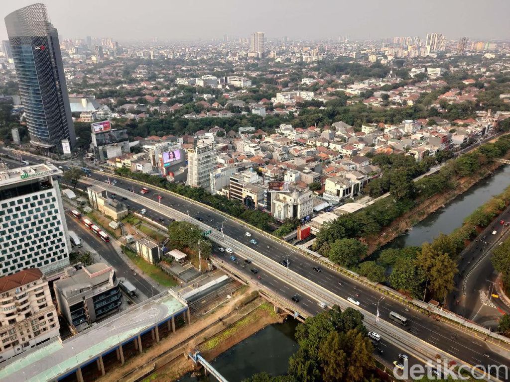 Data AirVisual Sabtu Pagi: Udara Jakarta Terburuk Ke-3 di Dunia