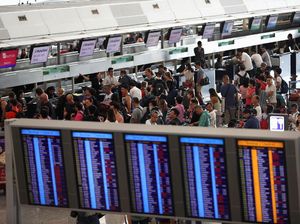 Sempat Terjebak Demonstrasi, Atlet Renang DKI Diantar ke Bandara Hong Kong