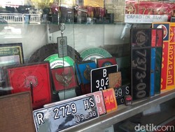 Tukang Pelat Tolak Bikin Nomor Tak Sesuai STNK