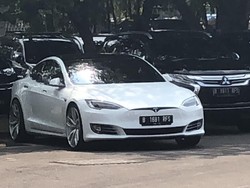 Mengenal Mobil Listrik yang Dipakai Bamsoet saat Bertemu Jokowi