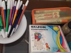 Viral Lewat Foto Jempol Anak Penuh Tinta Spidol, Ini Terapi Sujok