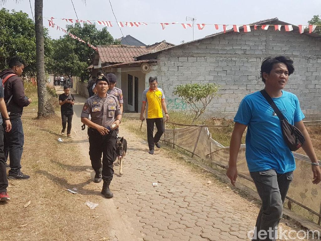 Pelaku Pembunuhan Sekeluarga di Serang Ditangkap di Lampung Pelaku Pembunuhan Sekeluarga di Serang Ditangkap di Lampung