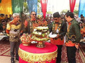 Takjub Atraksi Budaya Kalsel, Menpar Siap Dukung Pengembangan Wisata