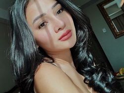 Inikah Rayuan Mutia Ayu yang Bikin Glenn Fredly Klepek-klepek?