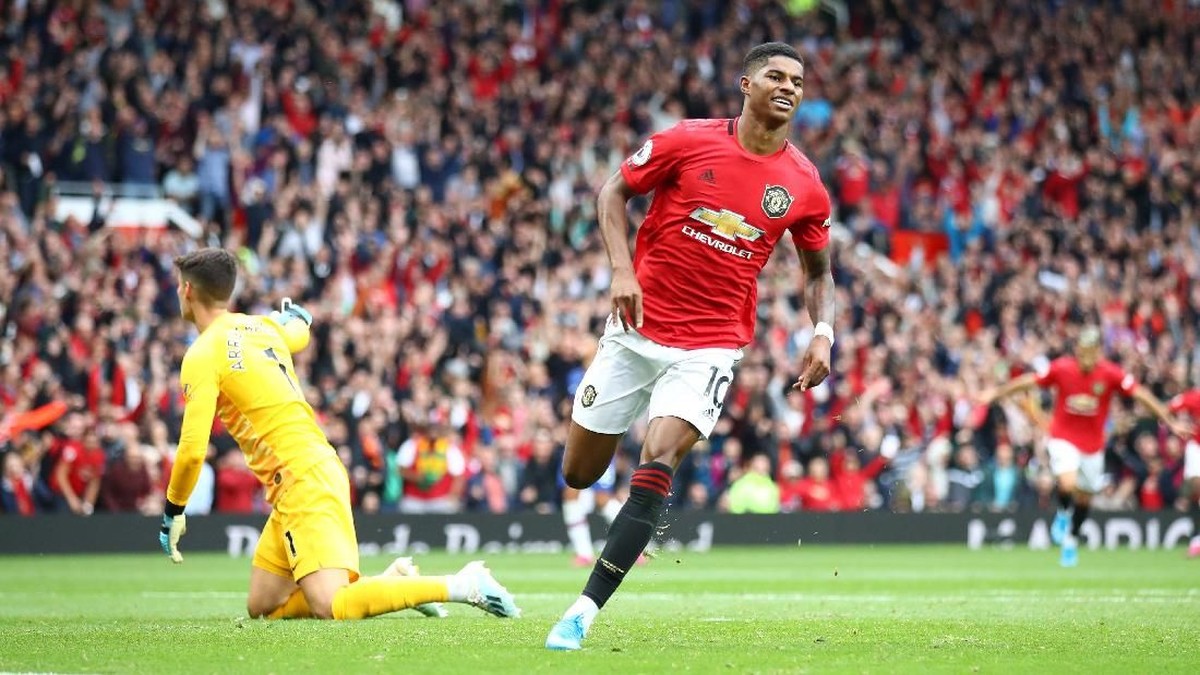 Marcus Rashford mencetak dua gol saat Manchester United menang 4-0 atas Chelsea akhir pekan lalu (Foto: Julian Finney/Getty Images)