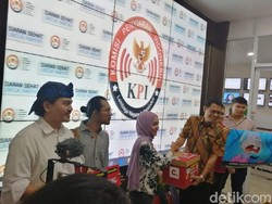 Jawaban Soal Gema Hastag Bubarkan KPI