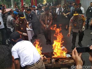 Video BI dan Polda Sumut Musnahkan Uang Palsu Senilai Rp 1,5 Miliar