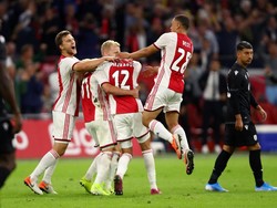 Ajax Lolos ke Playoff Liga Champions, Porto Tersingkir
