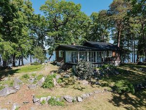 Ada di Eropa, Pulau Gratis Buat Orang Kreatif