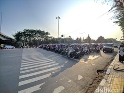 Hari Ketiga Uji Coba, Pengendara Masih Langgar Ganjil-Genap di Jl Pramuka