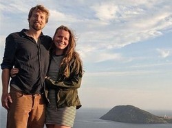 Kisah Pasangan Bertemu di Pulau Terpencil, Menikah & Hidup di Sana