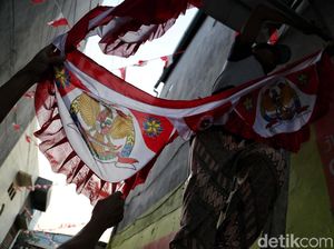 Antusias Warga Rawa Badak Sambut HUT RI