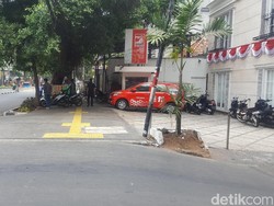 Tak Ada Lagi Mobil Serobot Trotoar, Begini Kondisi Parkiran di PSI