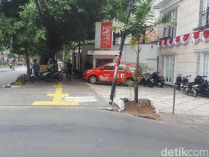 Tak Ada Lagi Mobil Serobot Trotoar, Begini Kondisi Parkiran di PSI Tak Ada Lagi Mobil Serobot Trotoar, Begini Kondisi Parkiran di PSI