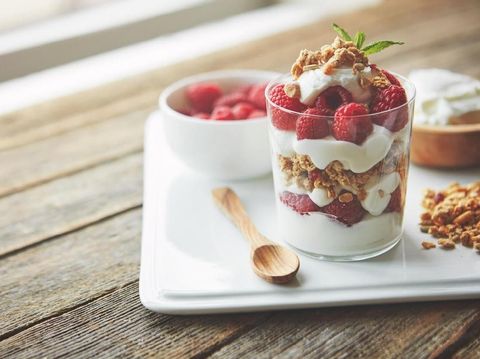 Normalkah Sakit Perut Setelah Makan Yoghurt?