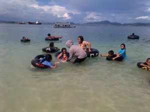 3 Pantai Indah Dekat Bandar Lampung