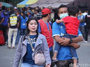 Laga Persib vs Borneo FC Sepi Penonton
