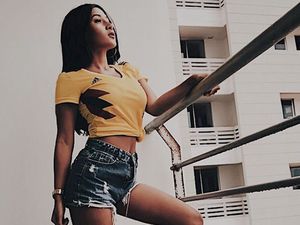 Mutia Ayu Terpaut 20 Tahun dengan Glenn Fredly Mutia Ayu Terpaut 20 Tahun dengan Glenn Fredly