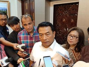 Jokowi Teken Perpres Mobil Listrik, Istana Bicara Kelengkapan Infrastruktur