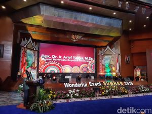 Tiket Pesawat Masih Mahal, Ini Trik Menpar Dorong Tour de Singkarak