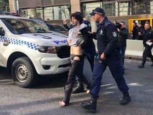 Polisi Sebut Penusukan di Sydney Sejauh Ini Bukan Terorisme