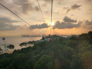 Kereta Gantung, Transportasi Wajib di Sentosa Island