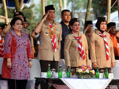 Momen Jokowi dan Megawati Hadiri Peringatan Hari Pramuka