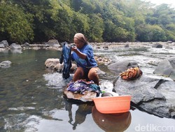 Kekurangan Air Bersih, 6.000 Keluarga di Ciamis Gunakan Air Sungai
