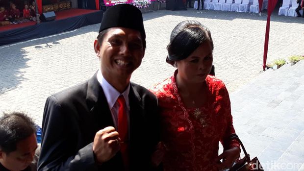 Kader PSI Antonius Yogo Prabowo yang ngontel ke acara pelantikan anggota DPRD Surakarta.
