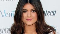 Transformasi Kylie Jenner, Dari Imut Hingga Dikritik Mirip Ibu-ibu 40 Tahun